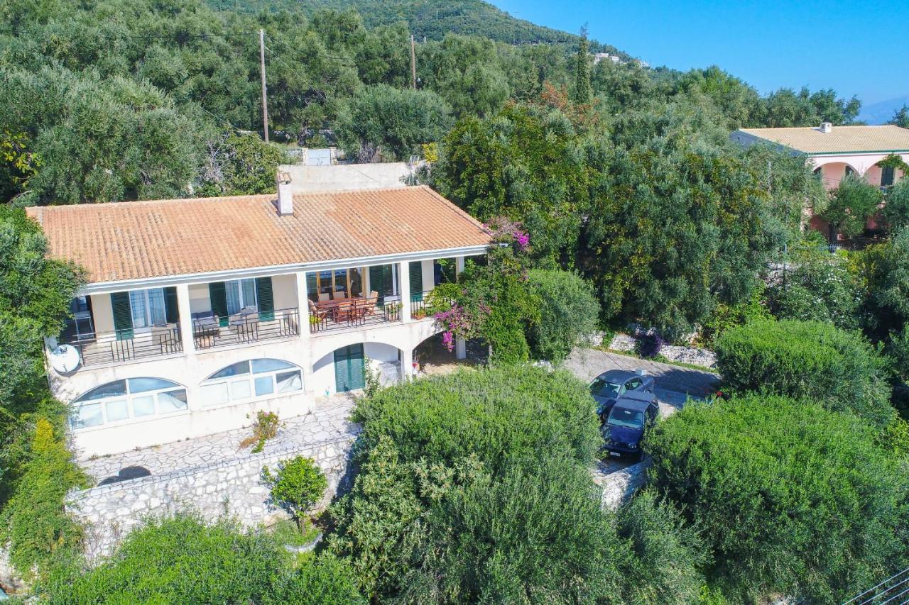 Villa Natasha Katavolos Екстер'єр фото